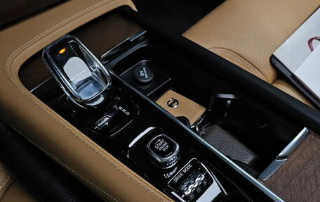 Volvo XC90 II рестайлинг, 2022 год, 3 905 000 рублей, 6 фотография