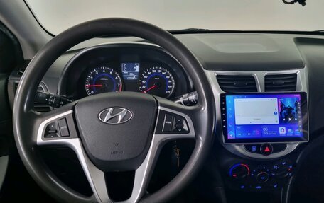 Hyundai Solaris II рестайлинг, 2014 год, 850 000 рублей, 12 фотография