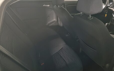 Hyundai Solaris II рестайлинг, 2014 год, 850 000 рублей, 10 фотография