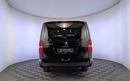 Peugeot Traveller I, 2021 год, 2 695 000 рублей, 6 фотография