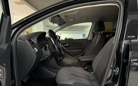 Volkswagen Polo VI (EU Market), 2017 год, 1 220 000 рублей, 13 фотография