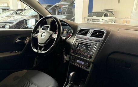 Volkswagen Polo VI (EU Market), 2017 год, 1 220 000 рублей, 19 фотография