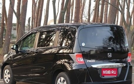 Honda Freed I, 2014 год, 800 000 рублей, 9 фотография