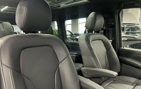 Mercedes-Benz V-Класс, 2024 год, 14 800 000 рублей, 31 фотография