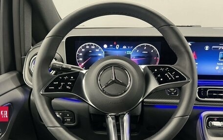 Mercedes-Benz V-Класс, 2024 год, 14 800 000 рублей, 27 фотография