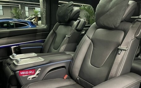 Mercedes-Benz V-Класс, 2024 год, 14 800 000 рублей, 24 фотография