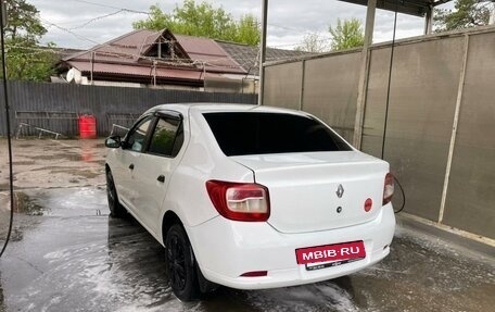 Renault Logan II, 2016 год, 450 000 рублей, 13 фотография