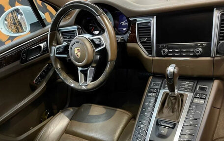 Porsche Macan I рестайлинг, 2016 год, 3 333 333 рублей, 3 фотография