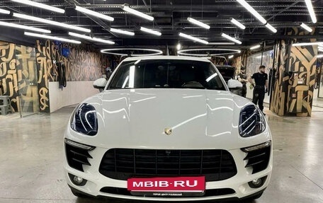 Porsche Macan I рестайлинг, 2016 год, 3 333 333 рублей, 2 фотография