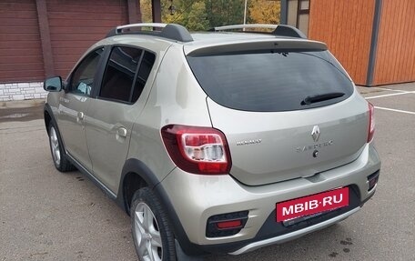 Renault Sandero II рестайлинг, 2017 год, 1 000 000 рублей, 8 фотография
