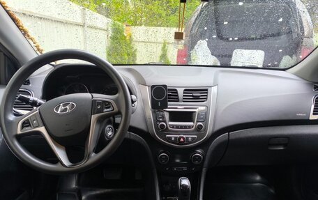 Hyundai Solaris II рестайлинг, 2015 год, 1 300 000 рублей, 6 фотография