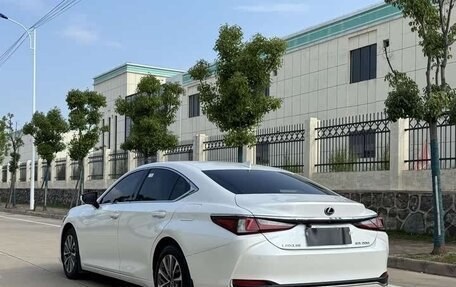 Lexus ES VII, 2022 год, 3 540 000 рублей, 4 фотография