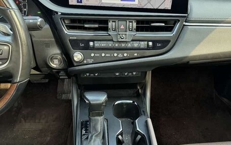 Lexus ES VII, 2022 год, 3 540 000 рублей, 9 фотография