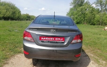 Hyundai Solaris II рестайлинг, 2013 год, 850 000 рублей, 6 фотография