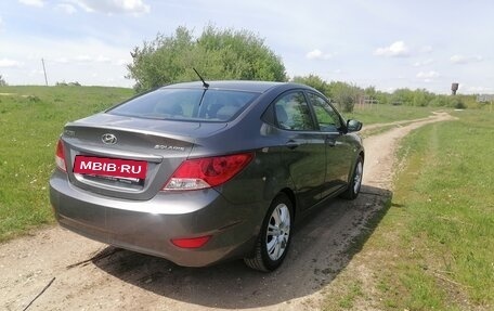 Hyundai Solaris II рестайлинг, 2013 год, 850 000 рублей, 5 фотография
