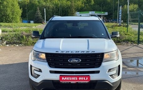 Ford Explorer VI, 2017 год, 2 250 000 рублей, 2 фотография