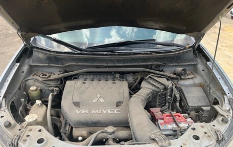 Mitsubishi Outlander III рестайлинг 3, 2008 год, 870 000 рублей, 8 фотография
