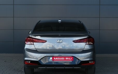 Hyundai Elantra VI рестайлинг, 2019 год, 1 700 000 рублей, 5 фотография
