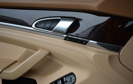 Porsche Panamera II рестайлинг, 2012 год, 3 600 000 рублей, 11 фотография