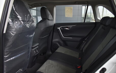 Toyota RAV4, 2024 год, 4 190 000 рублей, 8 фотография