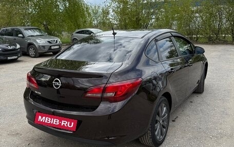 Opel Astra J, 2014 год, 890 000 рублей, 16 фотография