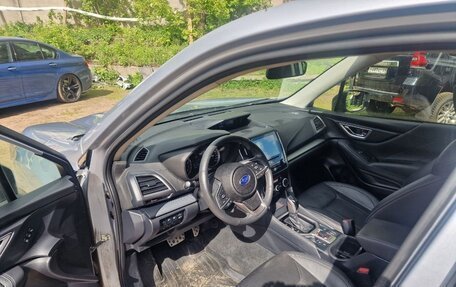 Subaru Forester, 2019 год, 2 600 000 рублей, 2 фотография
