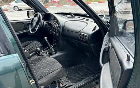 Chevrolet Niva I рестайлинг, 2004 год, 205 000 рублей, 5 фотография