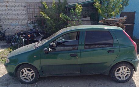 Fiat Punto III Punto Evo рестайлинг, 2000 год, 150 000 рублей, 3 фотография