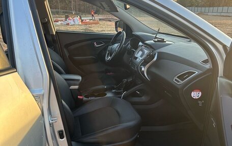 Hyundai ix35 I рестайлинг, 2011 год, 1 120 000 рублей, 3 фотография