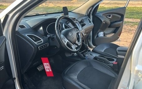 Hyundai ix35 I рестайлинг, 2011 год, 1 120 000 рублей, 4 фотография