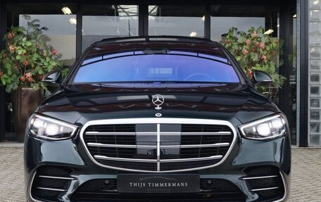 Mercedes-Benz S-Класс, 2022 год, 6 900 000 рублей, 2 фотография