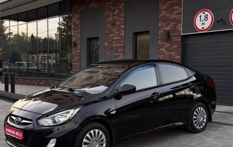 Hyundai Solaris II рестайлинг, 2012 год, 530 000 рублей, 1 фотография