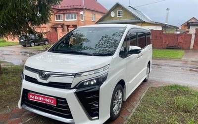 Toyota Voxy III, 2019 год, 2 300 000 рублей, 1 фотография