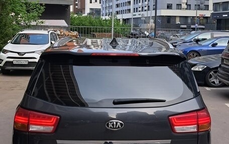 KIA Carnival III, 2017 год, 2 600 000 рублей, 11 фотография