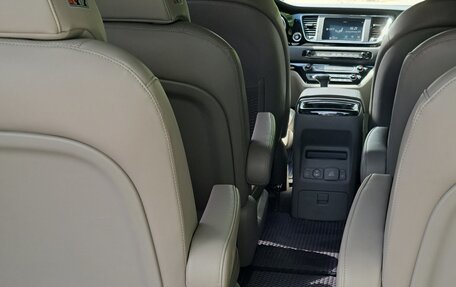 KIA Carnival III, 2017 год, 2 600 000 рублей, 22 фотография