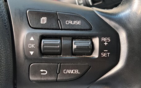 KIA Carnival III, 2017 год, 2 600 000 рублей, 27 фотография