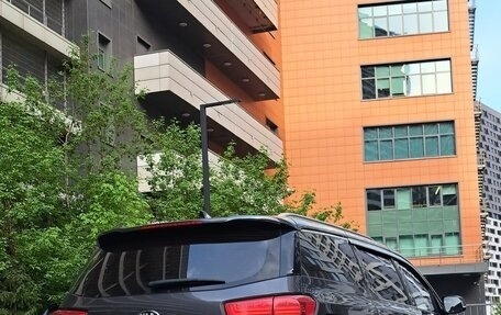 KIA Carnival III, 2017 год, 2 600 000 рублей, 9 фотография
