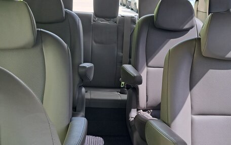 KIA Carnival III, 2017 год, 2 600 000 рублей, 21 фотография