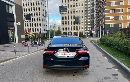 Toyota Camry, 2018 год, 2 900 000 рублей, 13 фотография
