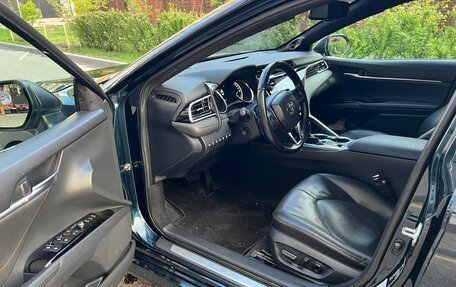 Toyota Camry, 2018 год, 2 900 000 рублей, 16 фотография