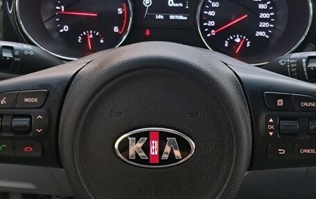 KIA Carnival III, 2017 год, 2 600 000 рублей, 39 фотография