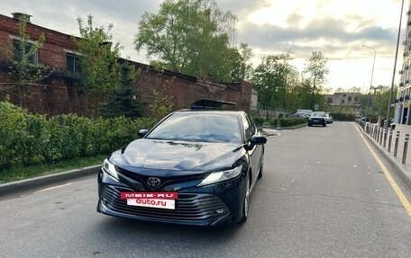 Toyota Camry, 2018 год, 2 900 000 рублей, 3 фотография