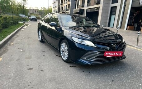 Toyota Camry, 2018 год, 2 900 000 рублей, 7 фотография