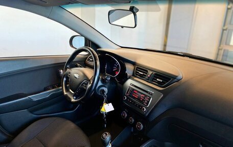 KIA Rio III рестайлинг, 2015 год, 1 020 000 рублей, 12 фотография
