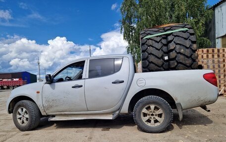 Mitsubishi L200 IV рестайлинг, 2008 год, 900 000 рублей, 6 фотография