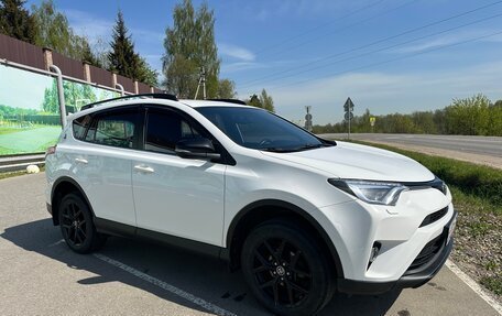 Toyota RAV4, 2019 год, 2 790 000 рублей, 2 фотография