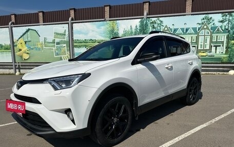 Toyota RAV4, 2019 год, 2 790 000 рублей, 4 фотография