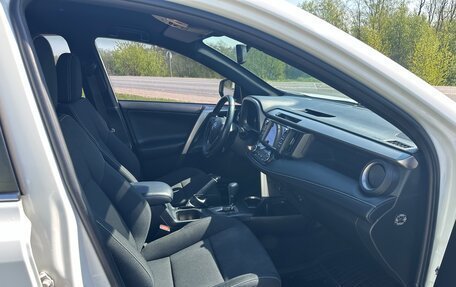 Toyota RAV4, 2019 год, 2 790 000 рублей, 12 фотография