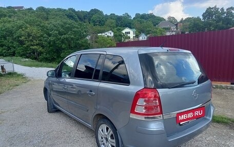Opel Zafira B, 2010 год, 850 000 рублей, 5 фотография