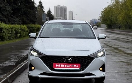 Hyundai Solaris II рестайлинг, 2020 год, 1 890 000 рублей, 3 фотография